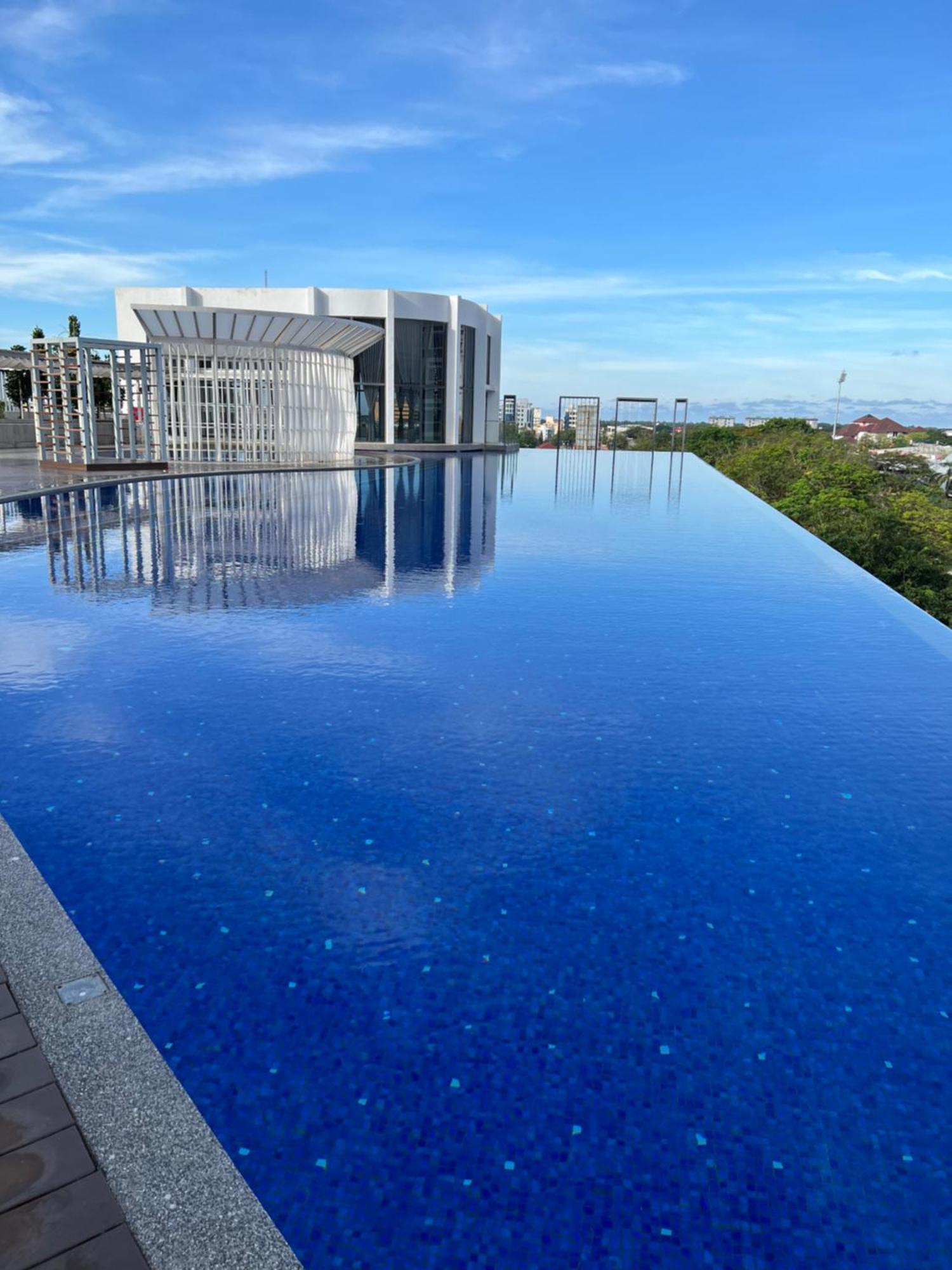 Rizz Residence Troika Kb Kota Bahru Luaran gambar